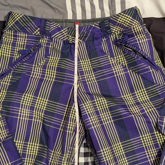NWOT Burton Plaid Snow Pants - Picture 5 of 7